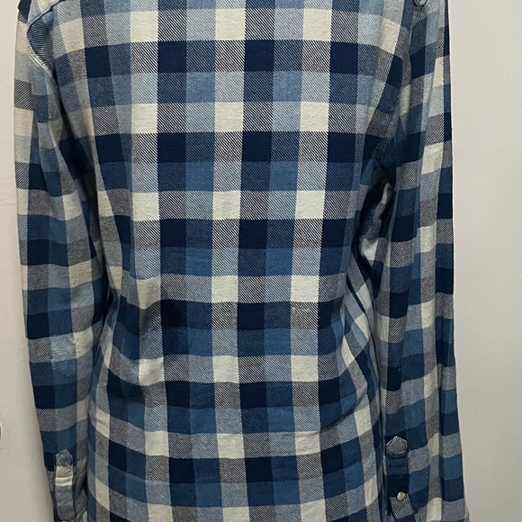 1975 / Men’s Distressed and Ripped Plaid Flannel Shirt (size M) - Picture 2 of 6